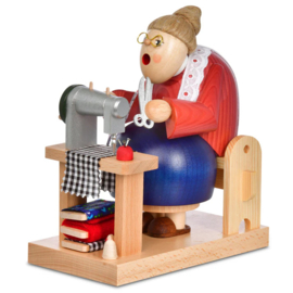 Kleermaakster 18cm
