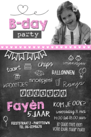 Uitnodiging kinderfeest schoolbord "Fayèn" met foto