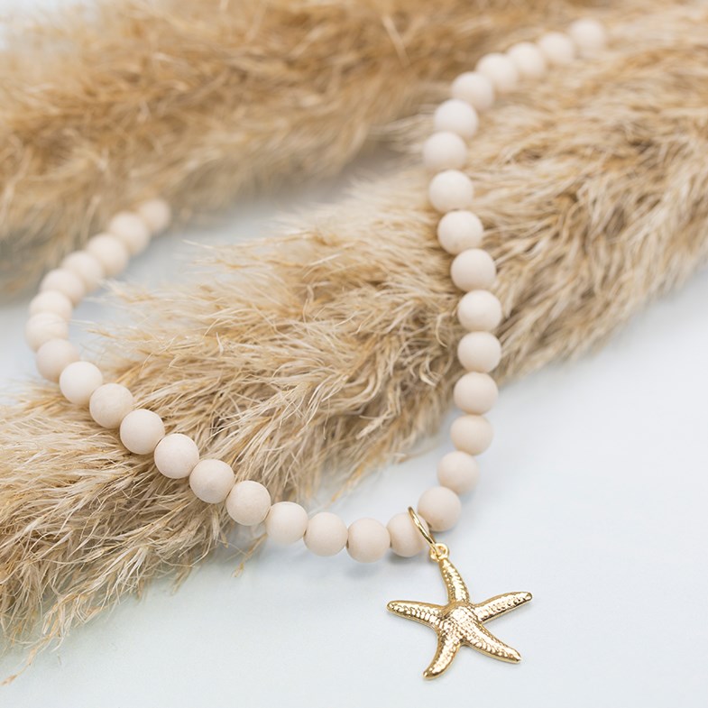 Houten kralen gebruiken voor sieraden maken