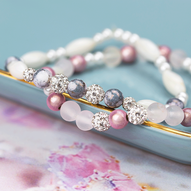 Elastiek voor armbandjes en kettingen: Hoe rijg ik kralen op elastiek?