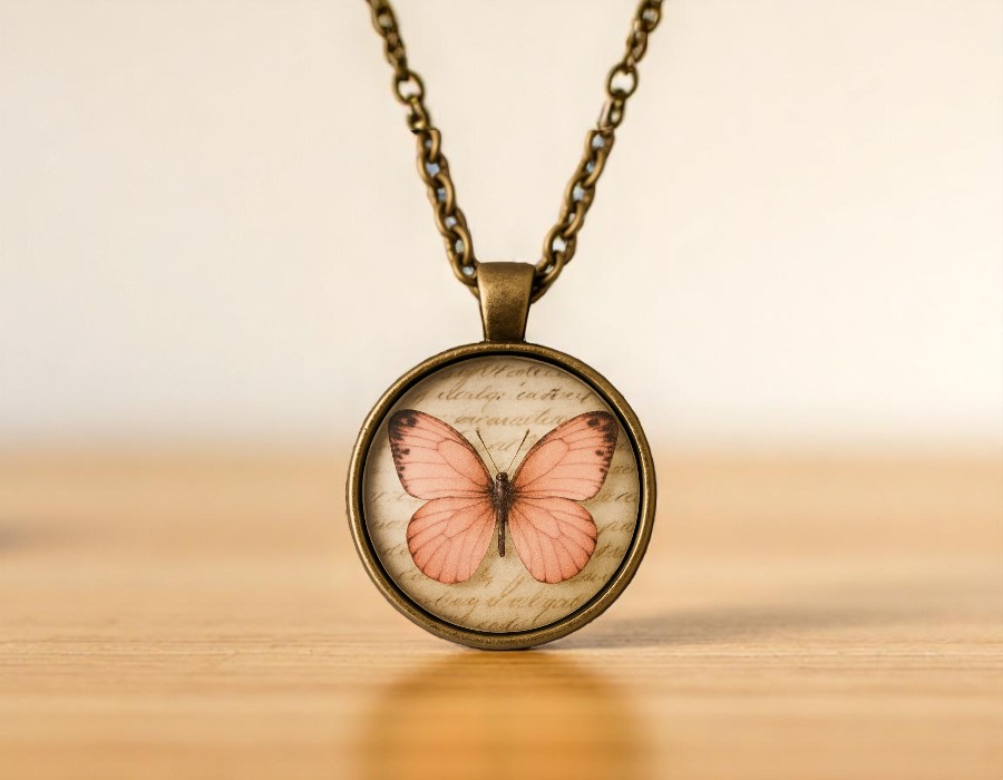 Wat is het verschil tussen een epoxy sticker cabochon en een glazen cabochon?