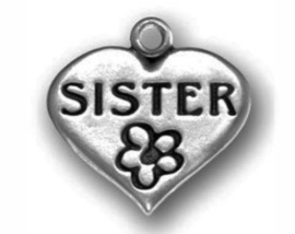 4 x prachtige Tibetaans zilveren bedel van een hartje met sister (zuster) 18mm  x 17mm x 2mm gat: 3mm