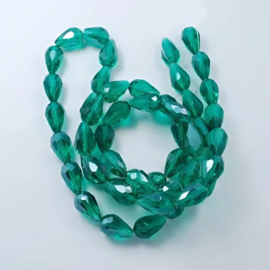 1 x Streng druppelvormige glaskralen 6 x 4 mm – gat 1 mm – teal – ca. 72 stuks