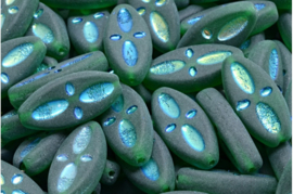 2 x Tsjechische Glaskralen Eyed Ship Pressed Beads 20x09mm groen blauw