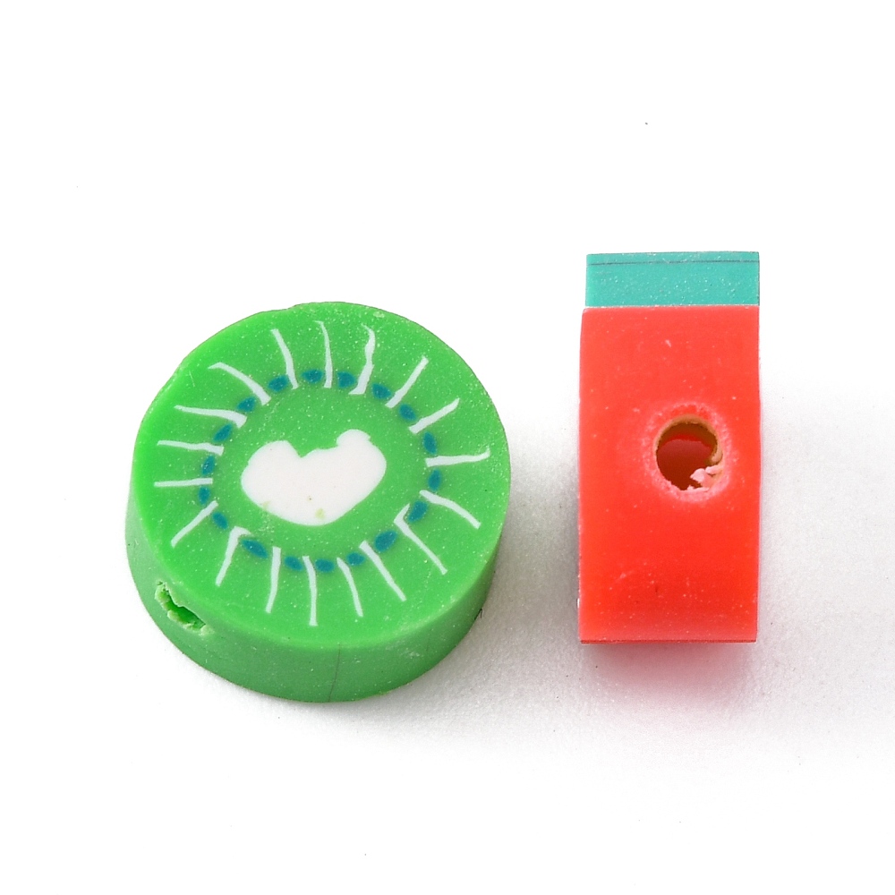 1 x 320 stuks hartjes, fruit en geometrische polymeerklei kralen + 1 rol elastisch kristaldraad – gemixte kleuren – inclusief opbergdoosje
