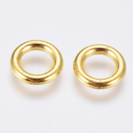 10 x  DQ metalen gesloten ringen goudkleur  8 x 1,5mm gat: 5mm (Nikkelvrij)