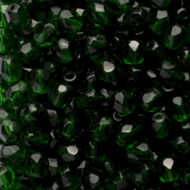 15 x Ronde Tsjechische kralen facet kristal 6mm kleur: donker groen Gat c.a.: 1 mm