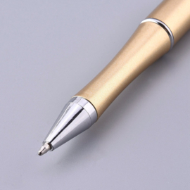 1 x Kunststof/metalen kralenpen 14,4 cm – staafje ca. 55 x 2 mm – licht goudkleur