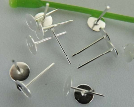 10 stuks zilverkleurige metalen oorstekers 12mm lang Kop  Ø 4mm