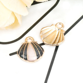 2 x metalen stripe bedels shell light gold donker groen ca. 13 x 11 x 3,5 mm oogje 1,mm  (Nikkelvrij)