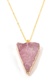Halsketting met natuursteen hanger Crystal driehoek veer 45-50cm Goudkleur/Donker roze
