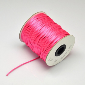 2 meter satijnkoord  van ca. 2 mm dik,   hot pink