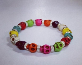 10 mix keramiek Howlite skulls mix  c.a. 10mm Gat: 1mm  assortiment