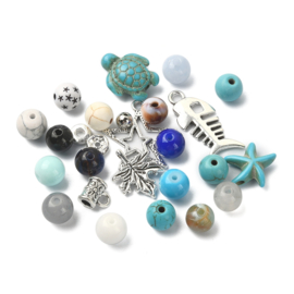 1 x DIY sieradenmaak set – 371-delige kralenmix met bedels en metalen onderdelen – gemengde kleuren