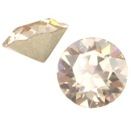 2 x Swarovski Elements SS24 puntsteen (5.2mm) Light silk beige