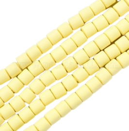 20 x handgemaakte polymeer klei kralen Light Yellow 6,5 x 6mm gat: 1,2mm column