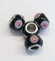 Per stuk Glaskraal European-style zwart met roze stippen 13 mm