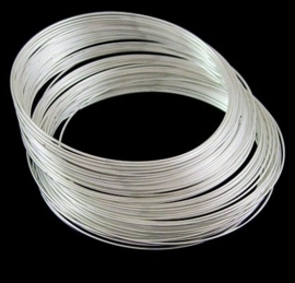 Memory Wire voor armbanden 55 mm zilverkleur 40 wendingen 1mm