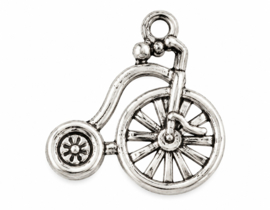 4 x Metalen bedels oude fiets 18 x 17 x 3 mm – oogje 1,5 mm – antiek zilverkleur (Nikkelvrij)