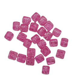 10 Stuks glaskraal crackle kubus transparant hot pink 8 x 9 mm