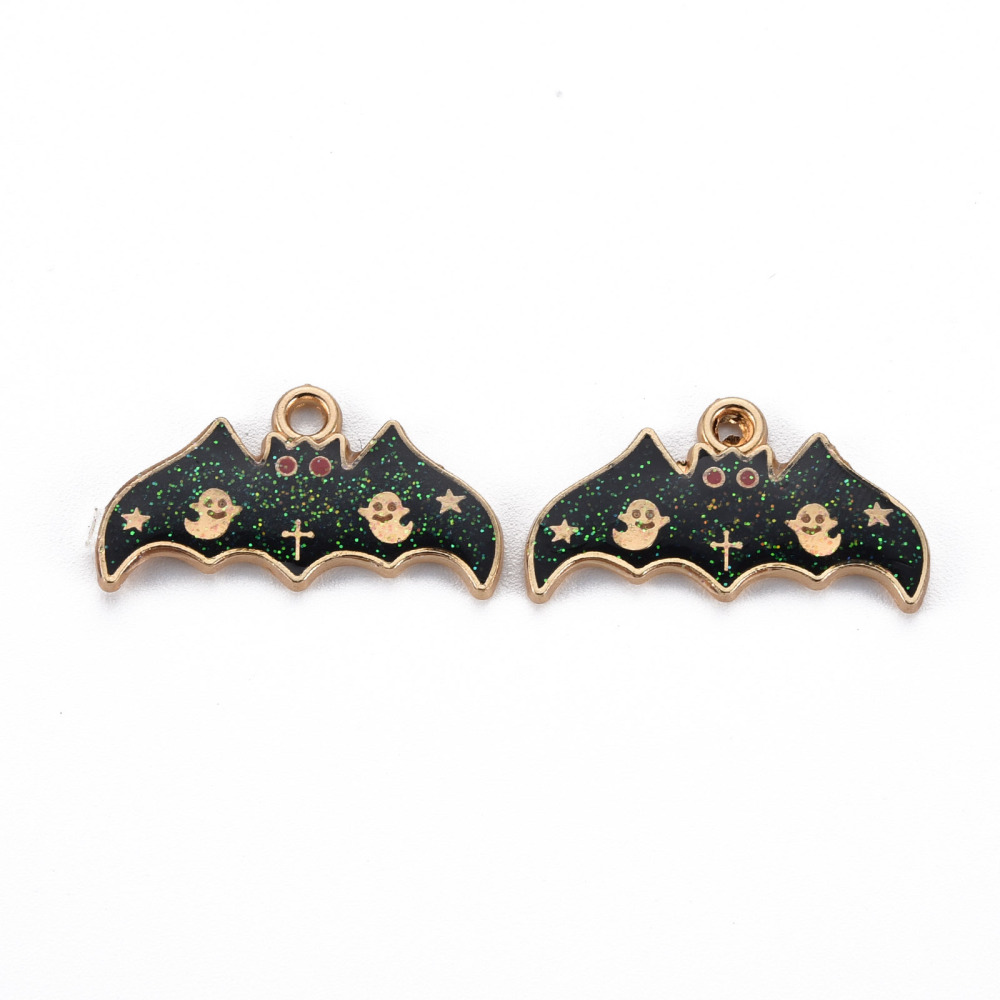 2 x Metalen bedel vleermuis – licht goudkleur met zwarte emaille en glitter – 13,5 x 25 x 2 mm – oogje ca. 2 mm (nikkelvrij)