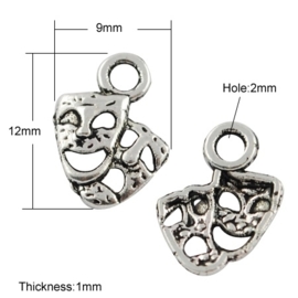 4 x tibetaans zilveren bedel van een masker 12 x 9 x 1mm oogje: 2mm