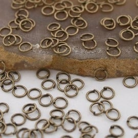 C.a. 100 x geel koperkleur sieraden buigringen of buigringetjes  8 x 1mm