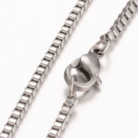 RVS 316 Chirurgisch staal Stainless steel RVS ketting 2mm dik lengte: 45,7cm