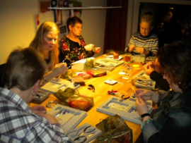 10-01-2013 Workshop sieraden maken Scheemda