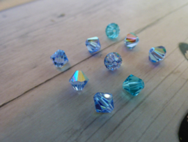 10 x Preciosa Kristal Bicone 6mm blue ab gat: 1mm