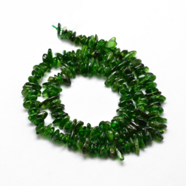 20 x Chips stone kralen 5~14 x4~10mm gat: 1mm Diopside