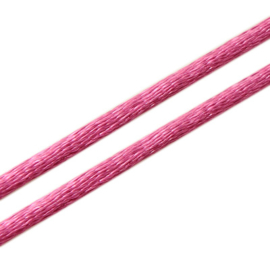 2 meter satijnkoord  van ca. 2 mm roze