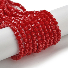 30  x Ronde facet glas kralen afm: 4mm Kleur: koraal rood gat c.a.: 0,7 mm