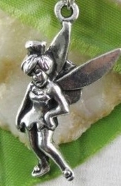 Prachtige tibetaans zilveren elfje 3D  Tinkerbell 39 x 20mm