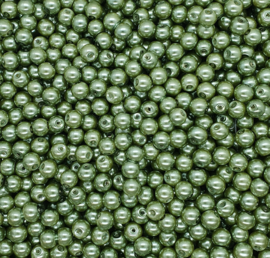 30 x glasparels 8mm gat c.a. 1mm kleur Mos Groen