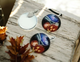 Per stuk Glashanger rond met pompoenen, ,  gratis bij uw bestelling vanaf 20 euro, 1 cadeautje per bestelling.