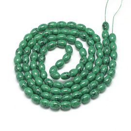 10 x Glaskralen drip-art ovaal 8 x 6~6,5 mm – gat 1 mm – green
