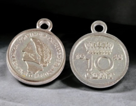6 x Metalen bedeltje van een  Wilhelmina dubbeltje muntje, antiek zilverkleur 15mm, oogje 2mm