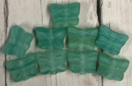 10 stuks groene glaskralen in de vorm van een vlinder 7mm gat 1mm