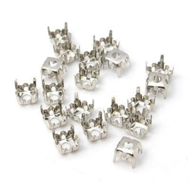 Houder Z1: kastje voor puntsteen 2/3mm platinum 3x4mm 25 stuks