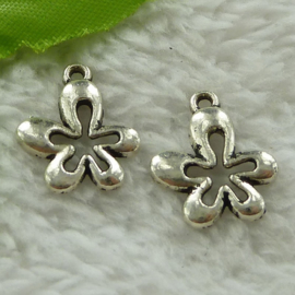 6 x Tibetaans zilveren bedeltje van een bloem 17 x 15 x 2mm gat: 1,5mm platinum