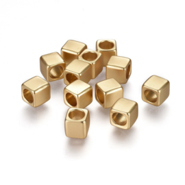 10 DQ vierkante kralen 18 karaats verguld mat goud 6mm groot gat: 4mm (Nikkelvrij)