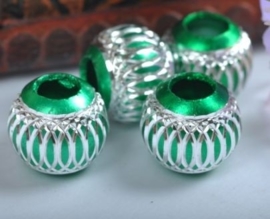 10 x Prachtige groene aluminium kraal 10mm