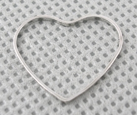 6x Prachtige metalen tussenzetsel van een hart  21 x 18,5 x 1mm