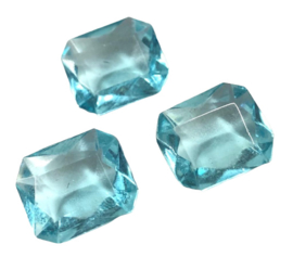 2 x DQ Octagon glas cabochon maat c.a. 12 x 10mm Aquamarijn