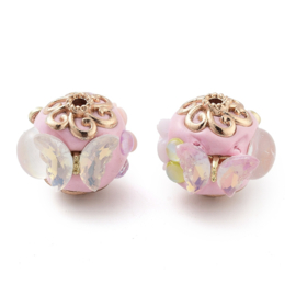 1 x Bohemian / Kashmiri kraal vlinder 18 x 17 mm – gat 2 mm – roze met goudkleur