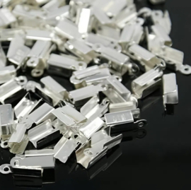 10 x Veterklemmen 11 x 4 x 4 mm – gat 1,5 mm – zilverkleur