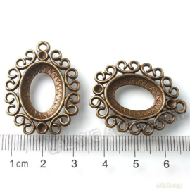 Houder H: Cabochon-Camée houder geel koper kleur.  Binnenzijde: c.a. 15 x 20mm