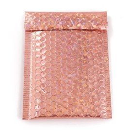 1 x Metallic luchtkussen envelop kleur: Peach Puff afm. 24,5 x 15 x 0,6cm