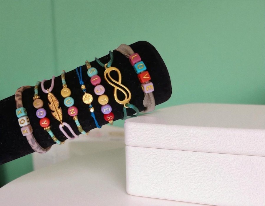 Armbandje maken met letterkralen